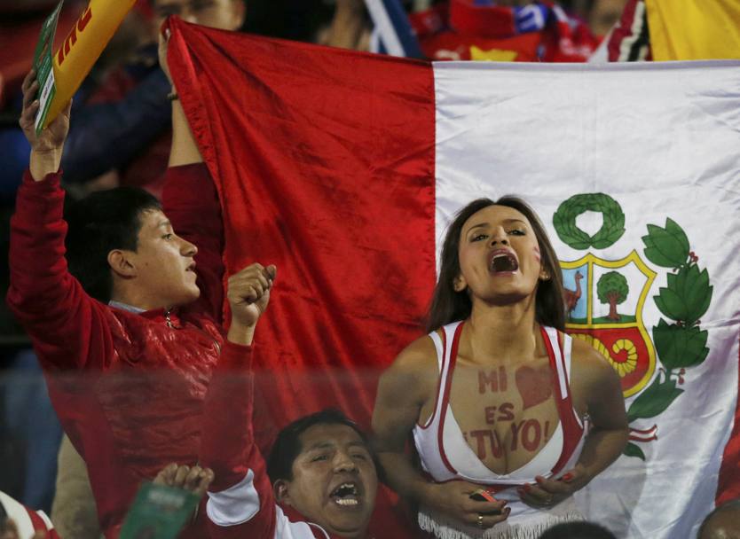 Partita anche per la tifosa pi caliente: ecco la rappresentante del Cile... (Action Images)